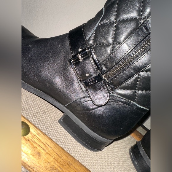 || Vince Camuto || High Quilted Black Boots - Picture 7 of 14